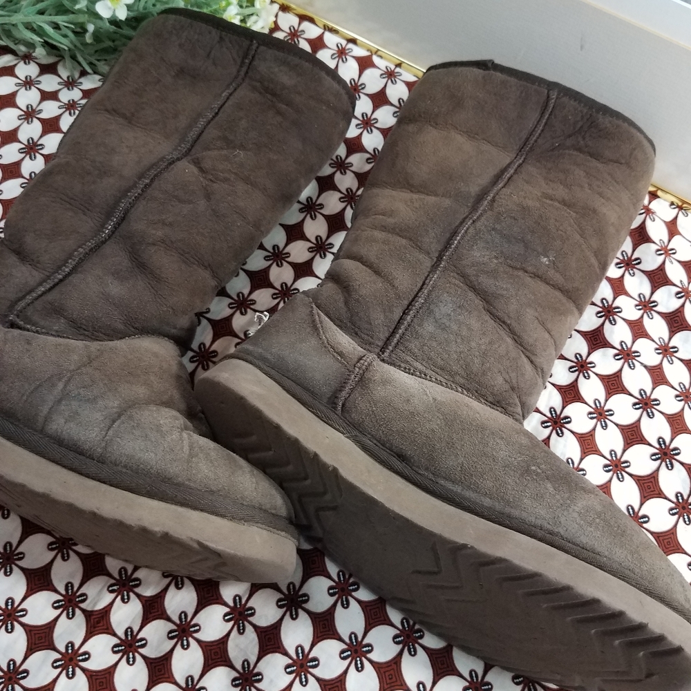 Uggs Boot - image 1